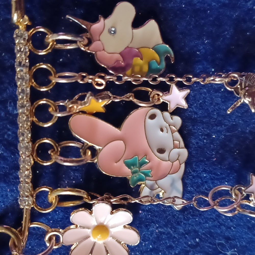 Magical Melody Brooch